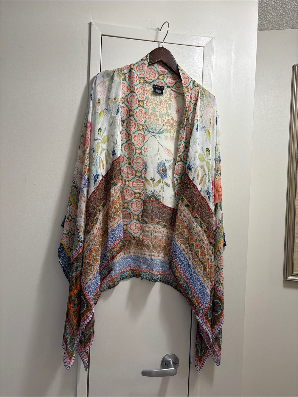 Vismaya Lightweight Floral Boho Kimono - Multicolor